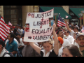 Protester marches for amnesty in Chicago 2007